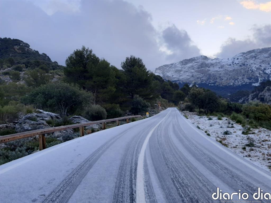 Cerrado un tramo de la carretera de la Serra por acumulación de nieve