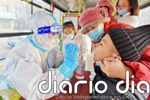 China suma otro centenar de casos de coronavirus, mientras Hong Kong cae hasta los 50 positivos