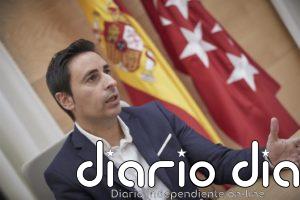 Comunidad limita salidas y visitas a residentes 8 semanas por la vacunación, que va a un ritmo de 3