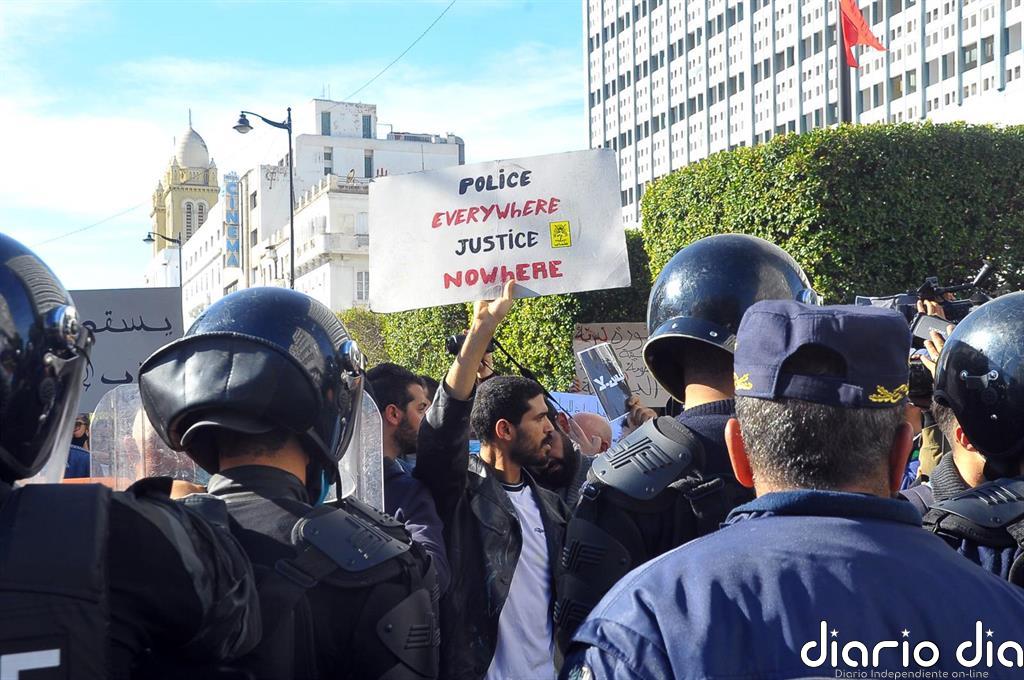Continúan las manifestaciones y protestas sociales en Túnez
