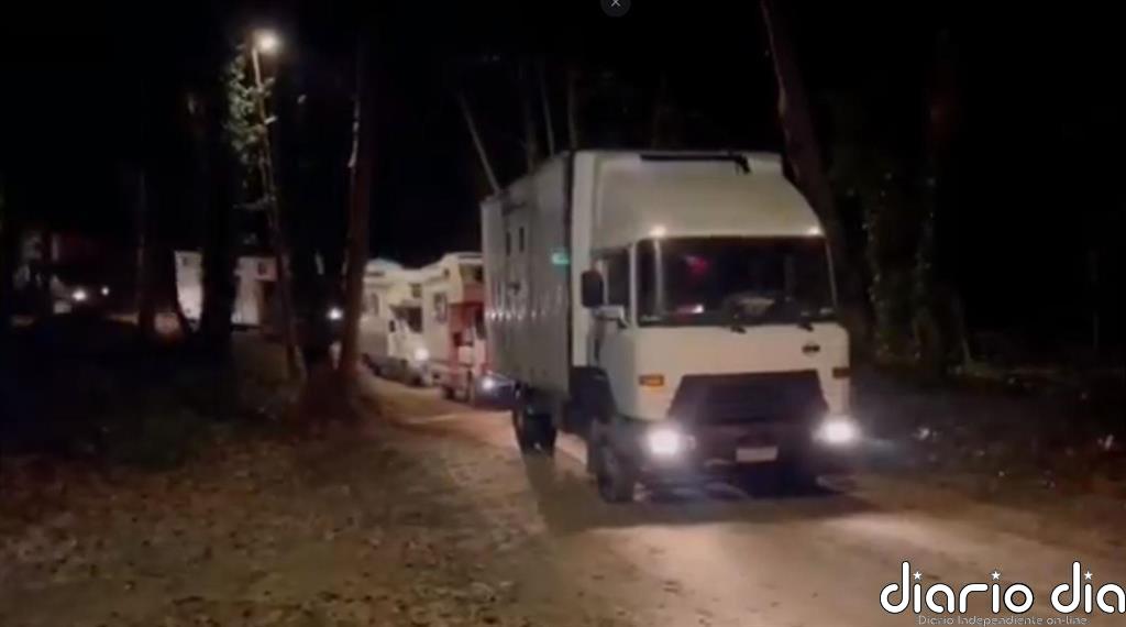 Desalojan a 11 caravanas instaladas en Dosrius (Barcelona) que venían de la 'rave'