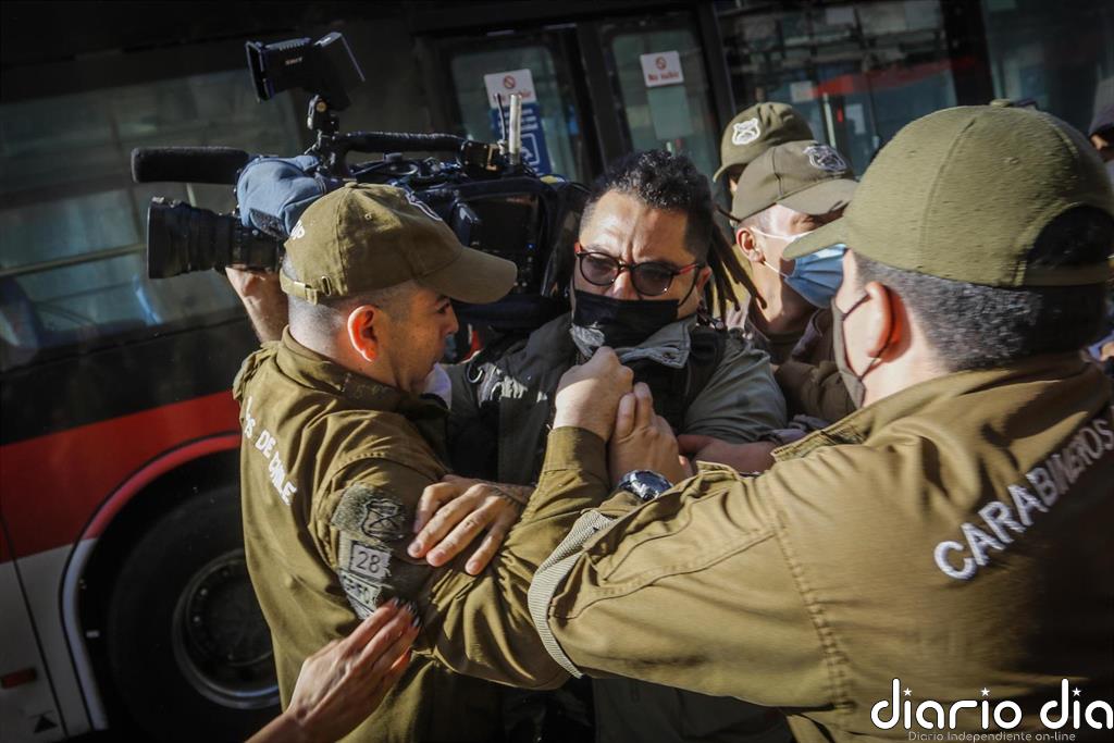 Detenido un cámara de CNN Chile durante una manifestación