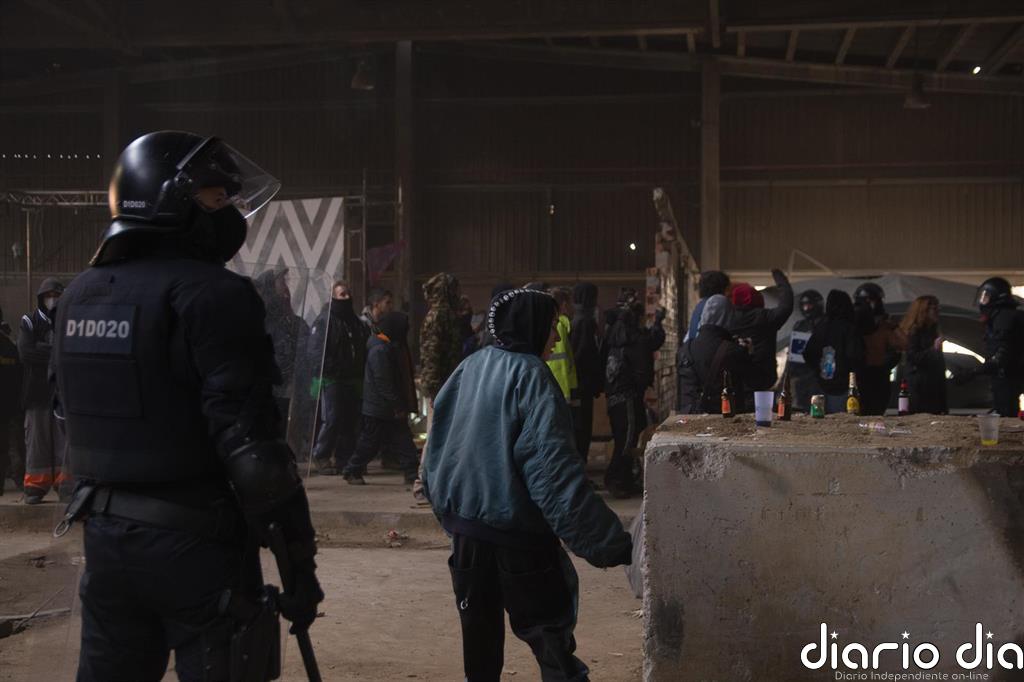 Dos detenidos, cinco investigados y 215 asistentes denunciados por la 'rave' en Llinars (Barcelona)