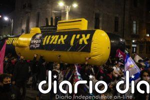 Alrededor de diez mil personas protestan en Israel contra la inseguridad en las comunidades árabes