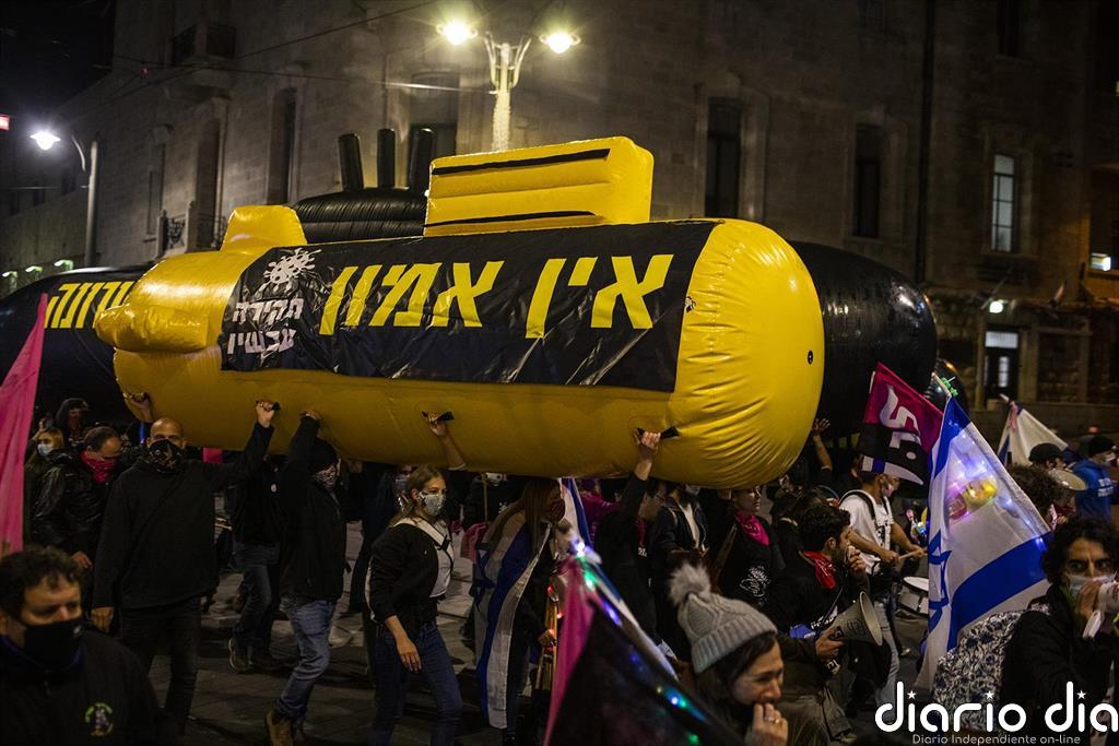 Alrededor de diez mil personas protestan en Israel contra la inseguridad en las comunidades árabes