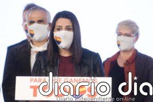 Arrimadas descarta dimitir o destituir a otros dirigentes de Ciudadanos tras la debacle electoral en Cataluña