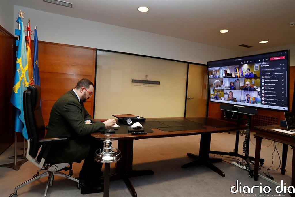 Atacan con huevos la vivienda del presidente asturiano, Adrián Barbón