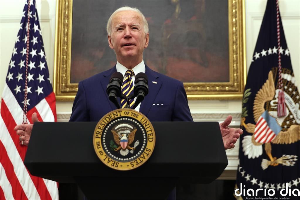 Biden habla por primera vez con Xi Jinping para reafirmar su prioridad de "defender la seguridad" de EEUU