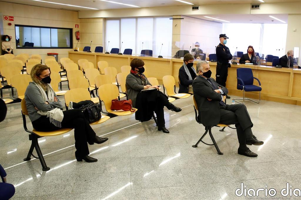 Boye recrimina al PP que trate de deslegitimar a las acusaciones populares en la 'caja B': "Estamos aquí por IU y DESC"