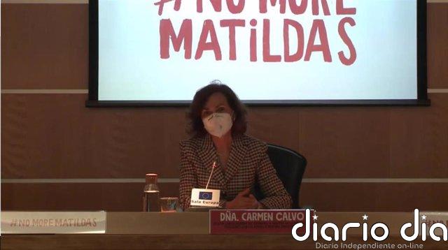 Calvo reivindica el papel de la mujer en la ciencia:"Estamos cansadas de ser pioneras