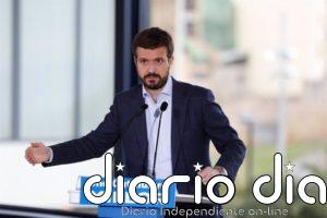 Casado felicita a Illa por su resultado pero ve "muy mala noticia" la victoria del independentismo