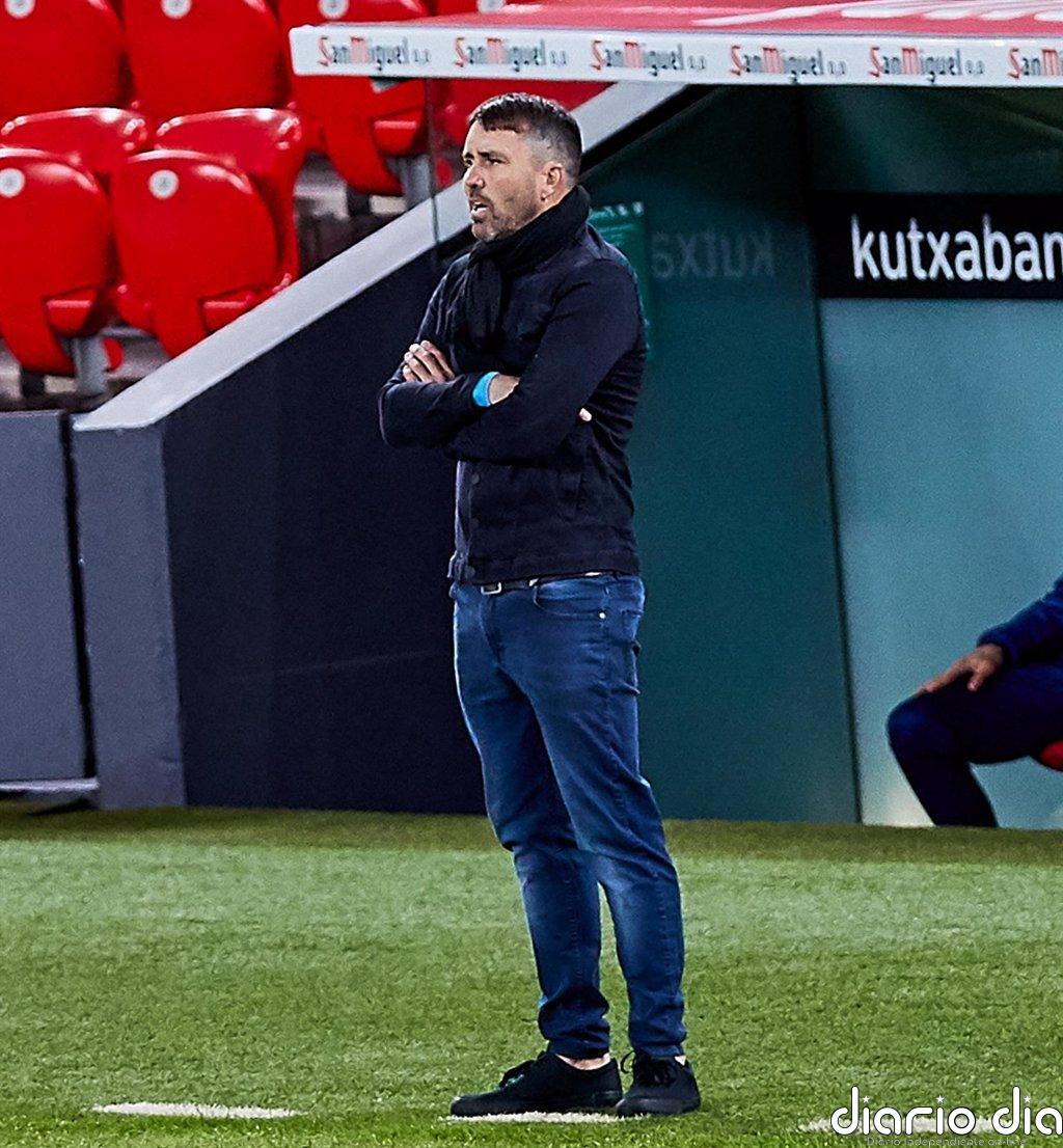 Coudet: "Vinimos a buscar los tres puntos, pero el Atlético es muy difícil en su casa"