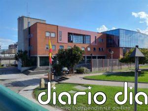 Detenido un hombre al ser 'pillado' por la Policía haciendo un pase de droga a plena luz del día en Gijón