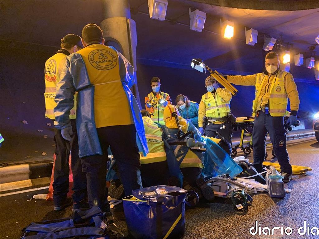 Dos heridos muy graves por un accidente de moto en el túnel de María de Molina