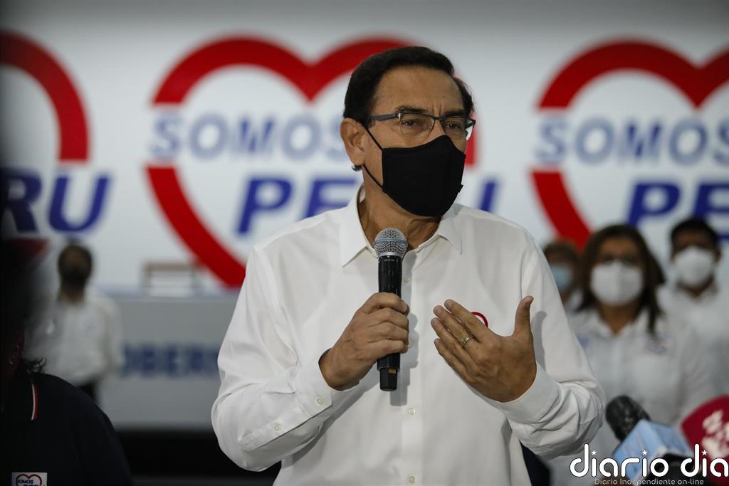 El Centro encargado de los ensayos de Sinopharm en Perú niega que Vizcarra fuera voluntario