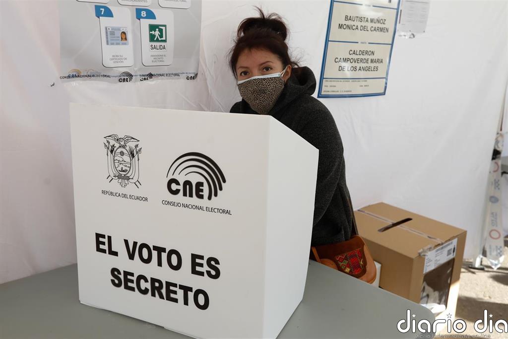 El CNE destaca la alta participación en las presidenciales de Ecuador