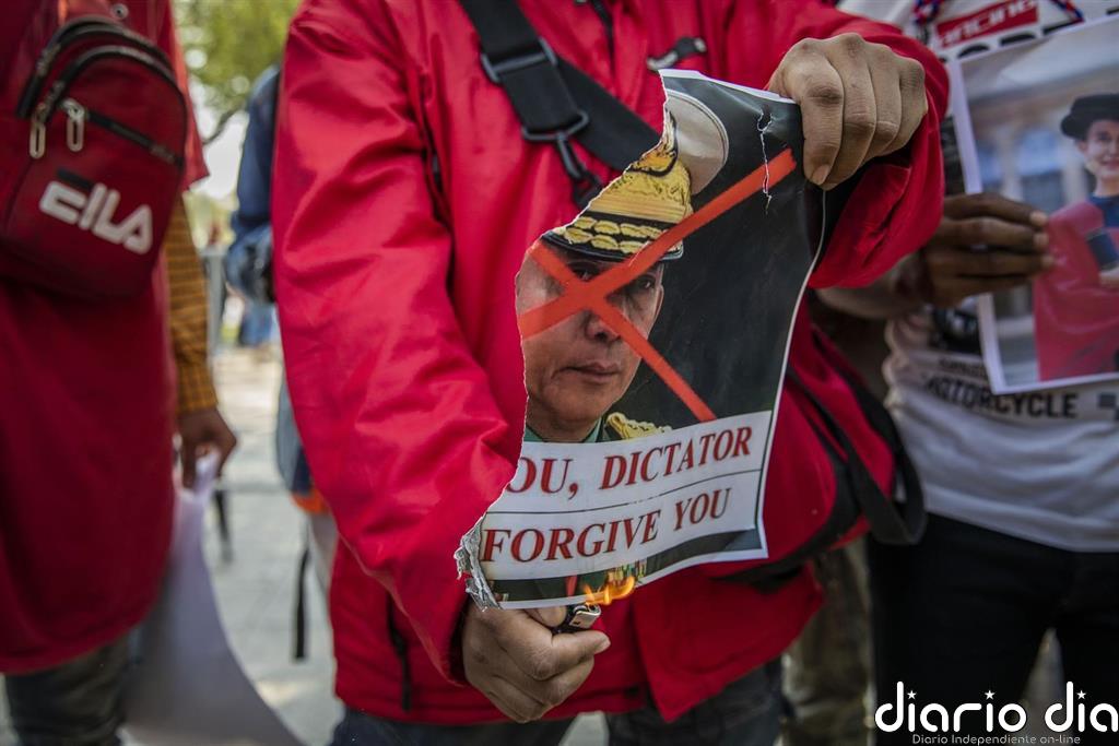 El Ejército de Birmania ordena bloquear temporalmente Facebook por el impulso de una campaña de desobediencia