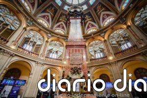 El Ibex 35 abre con una subida del 1,37% y toca los 8