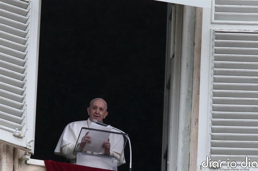 El Papa: "Es una vida horrenda la de quien juzga a los demás"