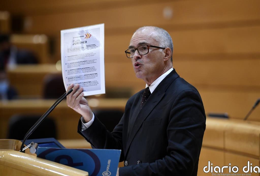El PSOE urge a PP a echar a los parlamentarios que cobraron sobresueldos y los populares amenazan con acciones penales