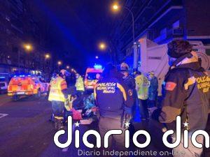 El repartidor muerto al chocar contra un camión en Madrid trabajaba en Deliveroo, que dará soporte a su familia
