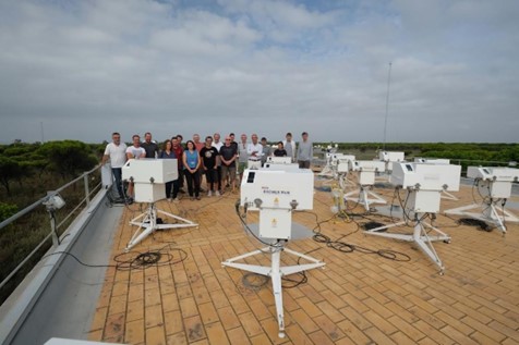 Participantes de la Campaña XVIII RBCC-E de calibración de Espectrofotómetros Brewer, celebrada en la Estación de Sondeos Atmosféricos del INTA en El Arenosillo (Huelva), del 4 al 15 de Septiembre de 2023.