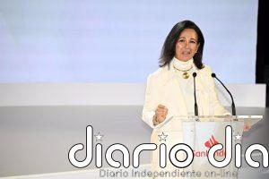 Ana Botín da el toque de campana en la Bolsa de Nueva York para dar la bienvenida a Openbank en EEUU