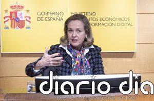 Calviño asegura que el Gobierno trabaja "en distintas medidas" para contener el precio de los alimentos