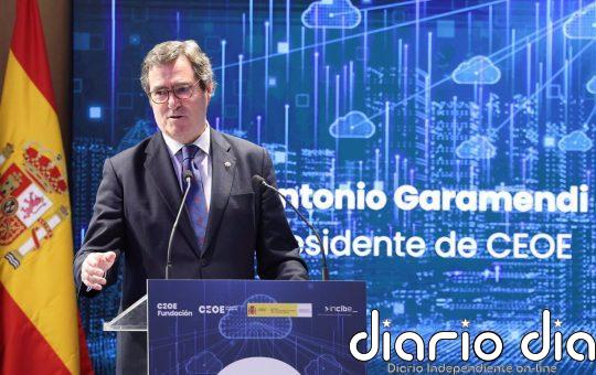 CEOE cree que el crecimiento del PIB podría llegar este año al 3% pero avisa de la caída de la inversión