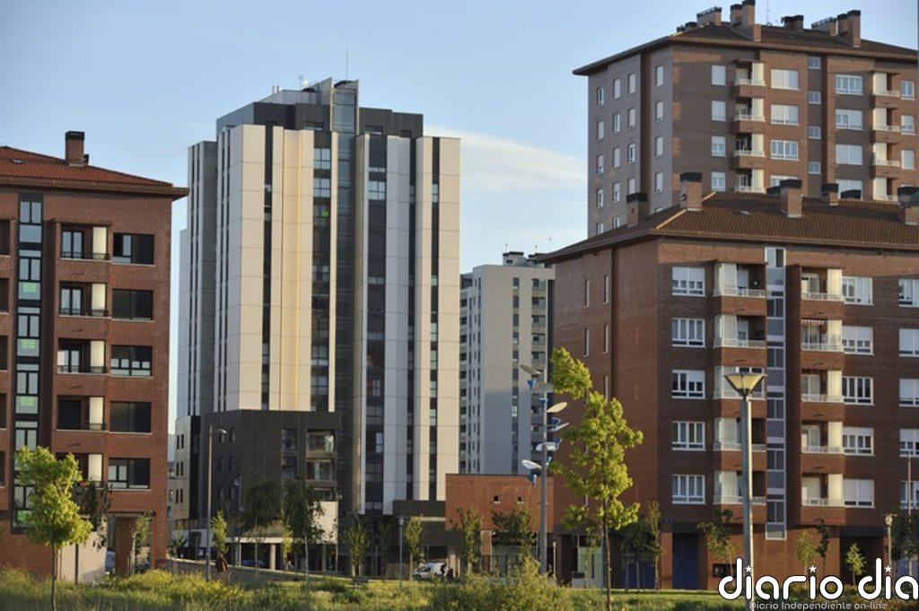 Consumo investiga a inmobiliarias por imponer comisiones y contratos de alquiler temporales