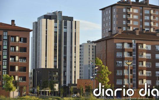 Consumo investiga a inmobiliarias por imponer comisiones y contratos de alquiler temporales