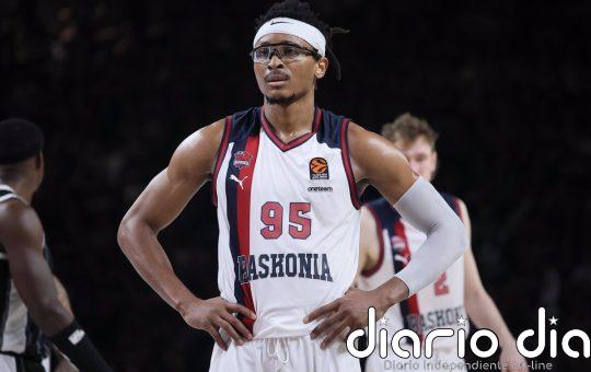 El Baskonia va henchido al LDLC Arena