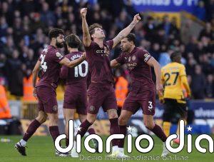 El Liverpool mantiene el liderato pese a una agónica remontada del City