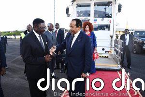El presidente de Camerún regresa al país tras una ausencia de más de 40 días en medio de rumores sobre su salud