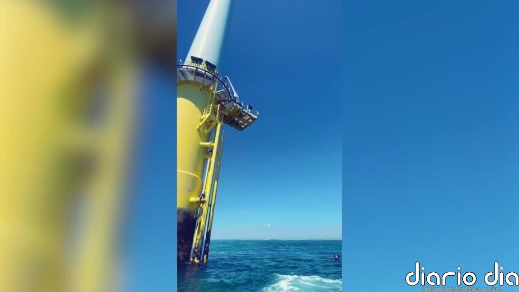 Este grupo de saltadores se lanzan al mar desde los sitios más atrevidos