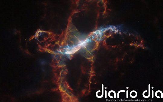 Hubble captura una imagen de R Aquarii, una de las estrellas más bulliciosas de la Vía Láctea