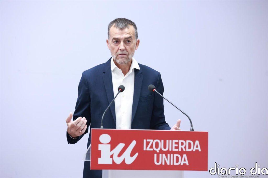 IU dice que el caso Koldo "no huele nada bien" y critica que el PP quiere tumbar al Gobierno por "tierra, mar y aire"