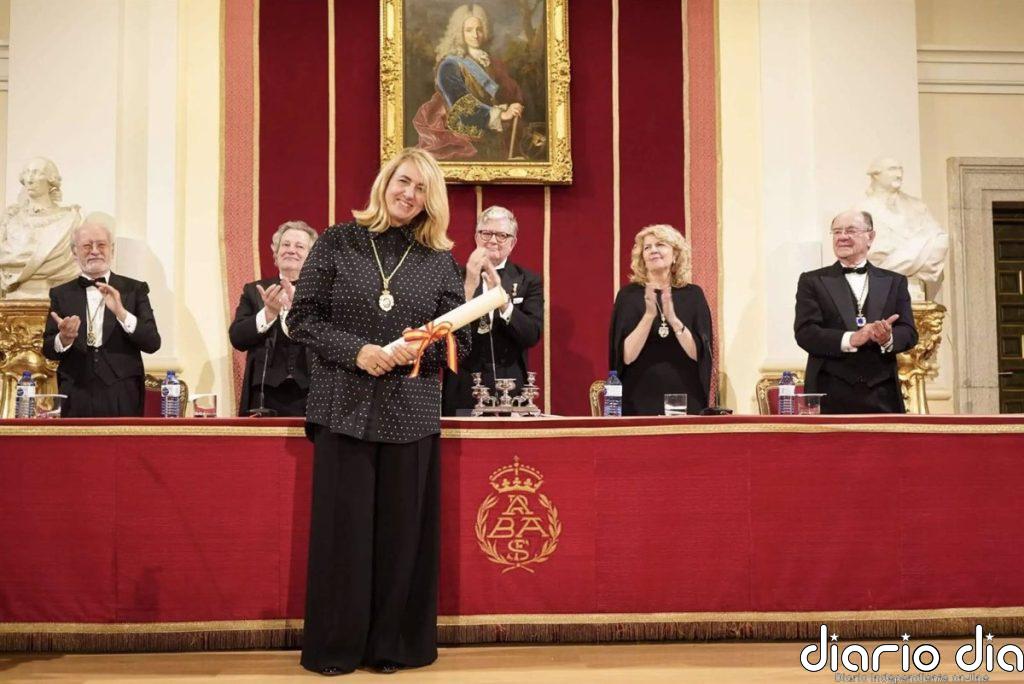 La arquitecta y diseñadora Patricia Urquiola ingresa en la Academia de Bellas Artes