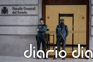 Las diez horas de registro en el despacho del fiscal general: dos móviles, dos ordenadores, una tablet y multitud de USB