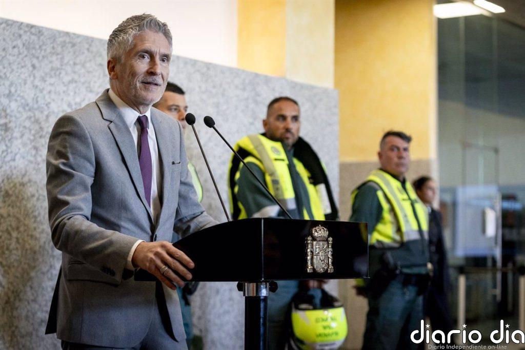 Marlaska "limita" su papel en el viaje de Delcy Rodríguez a cuestiones de seguridad y dice que actuó igual con Milei