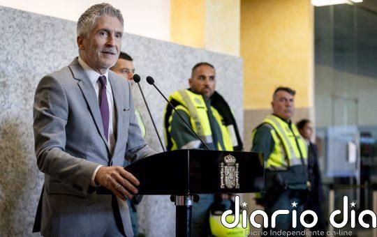 Marlaska "limita" su papel en el viaje de Delcy Rodríguez a cuestiones de seguridad y dice que actuó igual con Milei