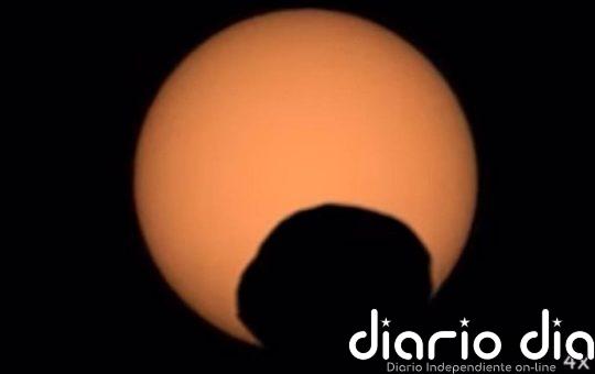 Perseverance capta el tránsito de Fobos con forma de 'ojo saltón'