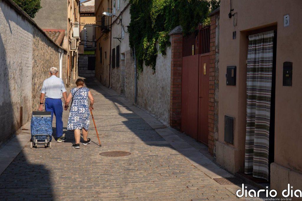 PSOE propone en el Congreso impulsar "redes de cuidado" en comunidad, en el marco de las subvenciones del 0,7% del IRPF