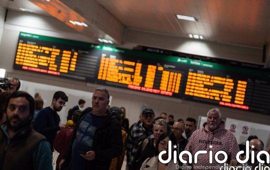 Renfe avanza cortes en el servicio el próximo fin de semana para retirar el tren descarrilado