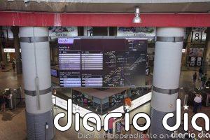Renfe reubicará esta tarde a 1.074 viajeros de servicios anunciados como suprimidos tras la incidencia en Atocha