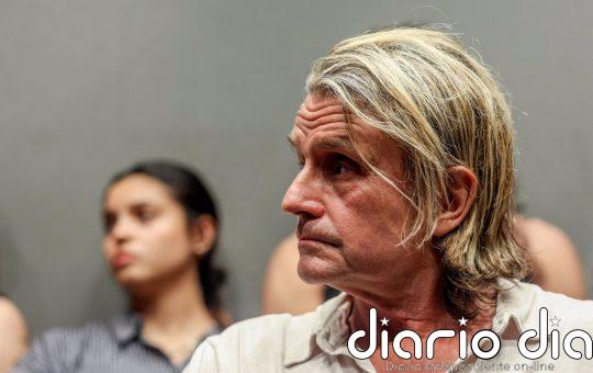 Suspendida de nuevo la declaración de la becaria denunciante de Nacho Cano al acudir a la citación sin abogado