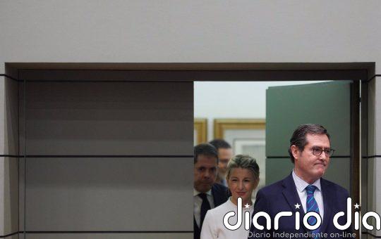 Trabajo hará hoy a CEOE la última oferta para reducir la jornada y cerrará la negociación si no se suma