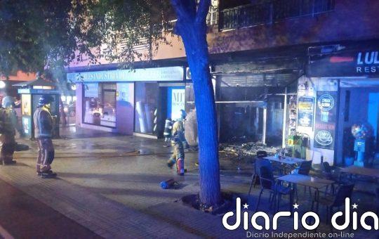 Un incendio en una papelería situada en la carretera de Valldemossa deja cuatro intoxicados por humo