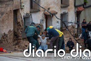 VÍDEOS | Personas atrapadas, calles inundadas y peligrosos rescates, las impactantes imágenes que deja la DANA