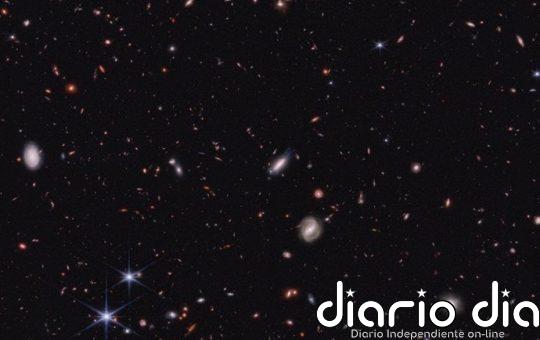 Desafío a la teoría de la materia oscura en la formación de galaxias